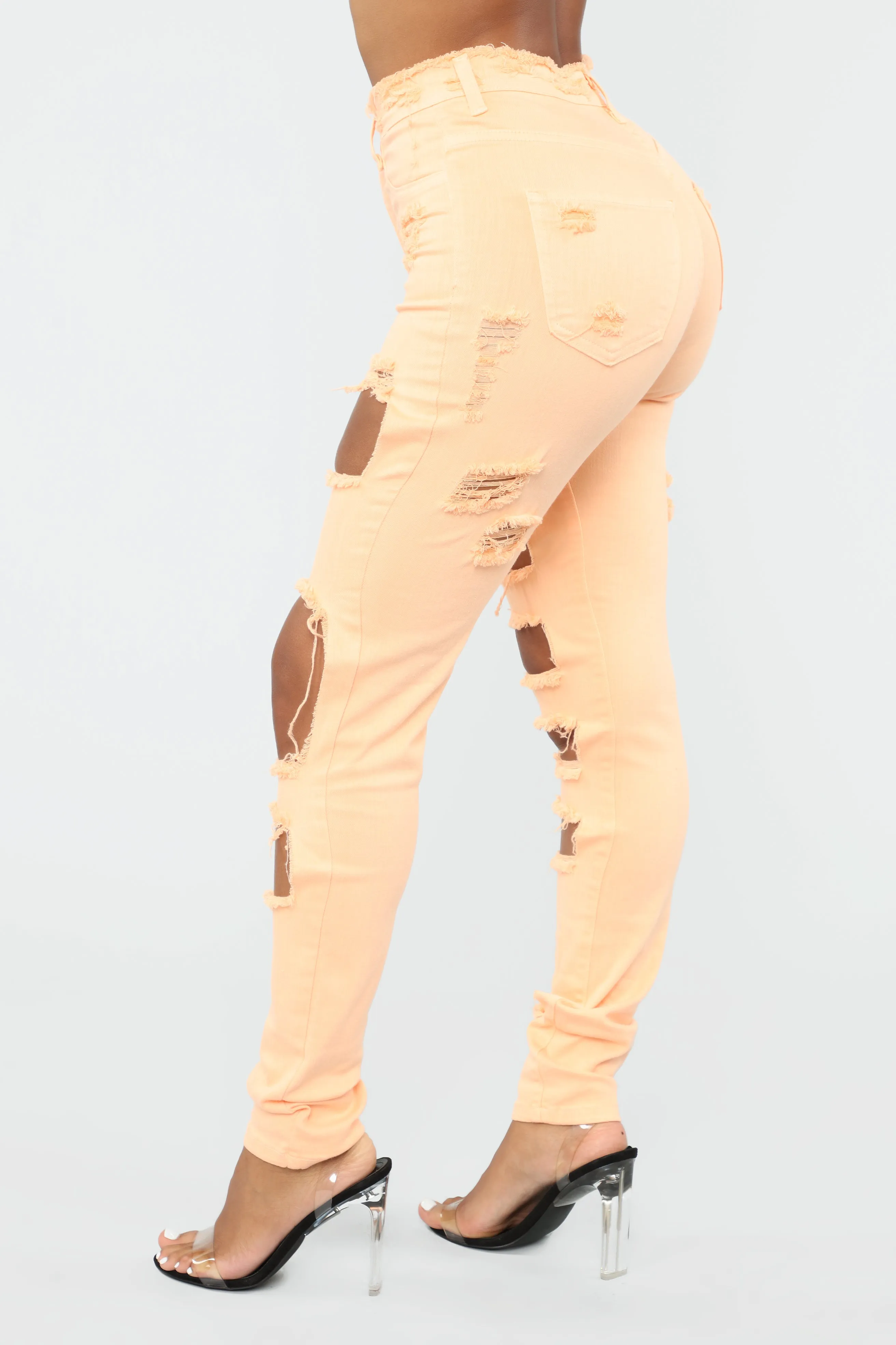 Baggage Claim Skinny Jeans - Peach