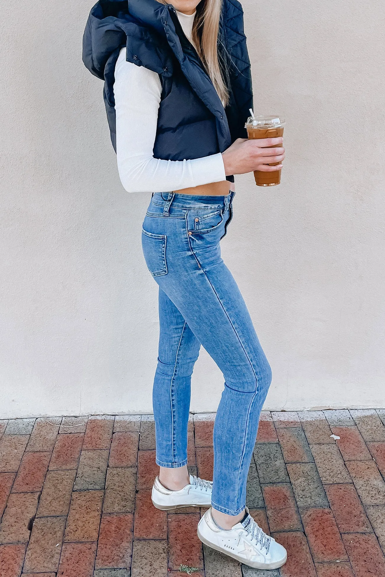 HIGH RISE VINTAGE REUNION SKINNY W/ ROLLED HEM JEANS - GRACEFULLY AGED