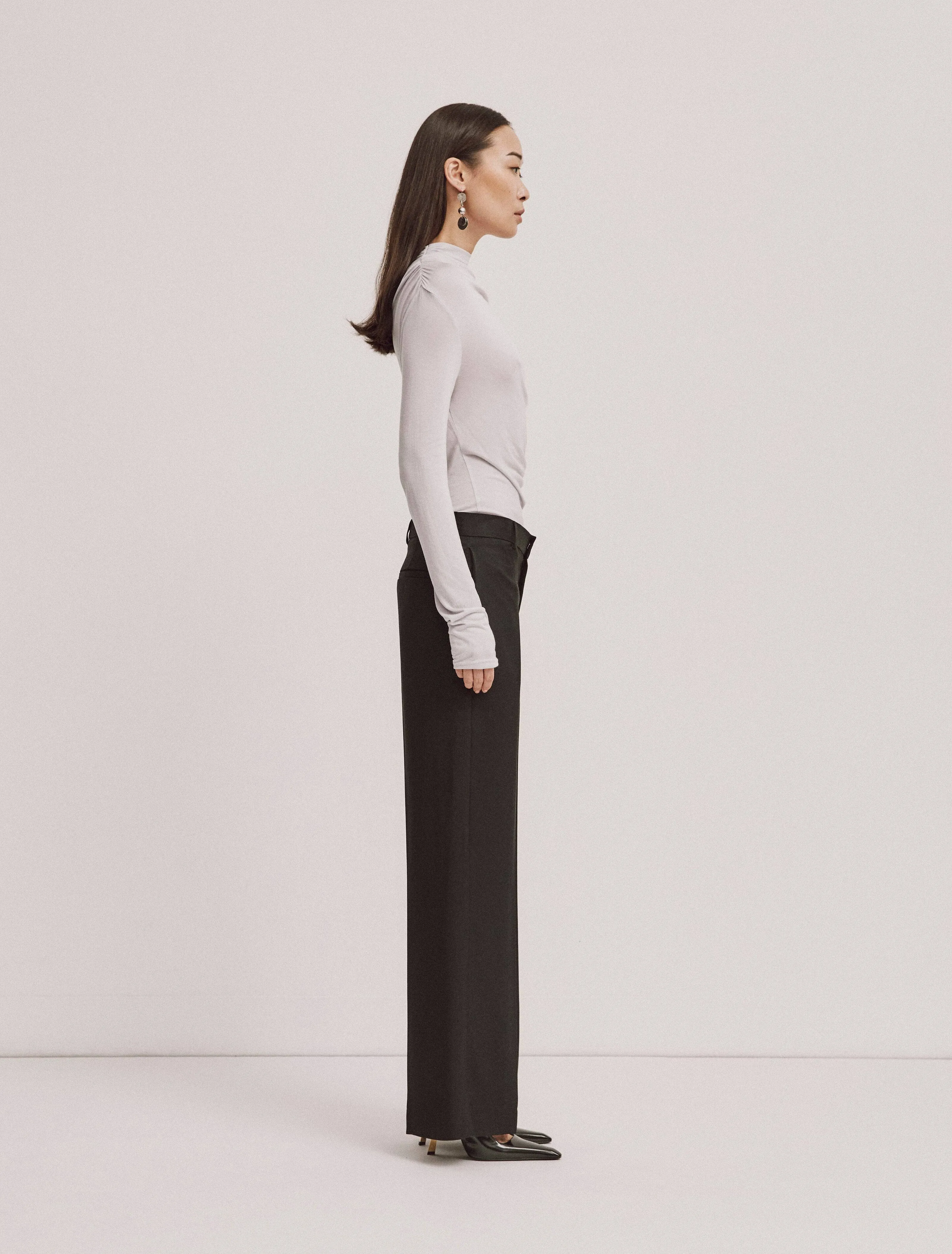 Iphis Draped Long Sleeve Top in Lavendula