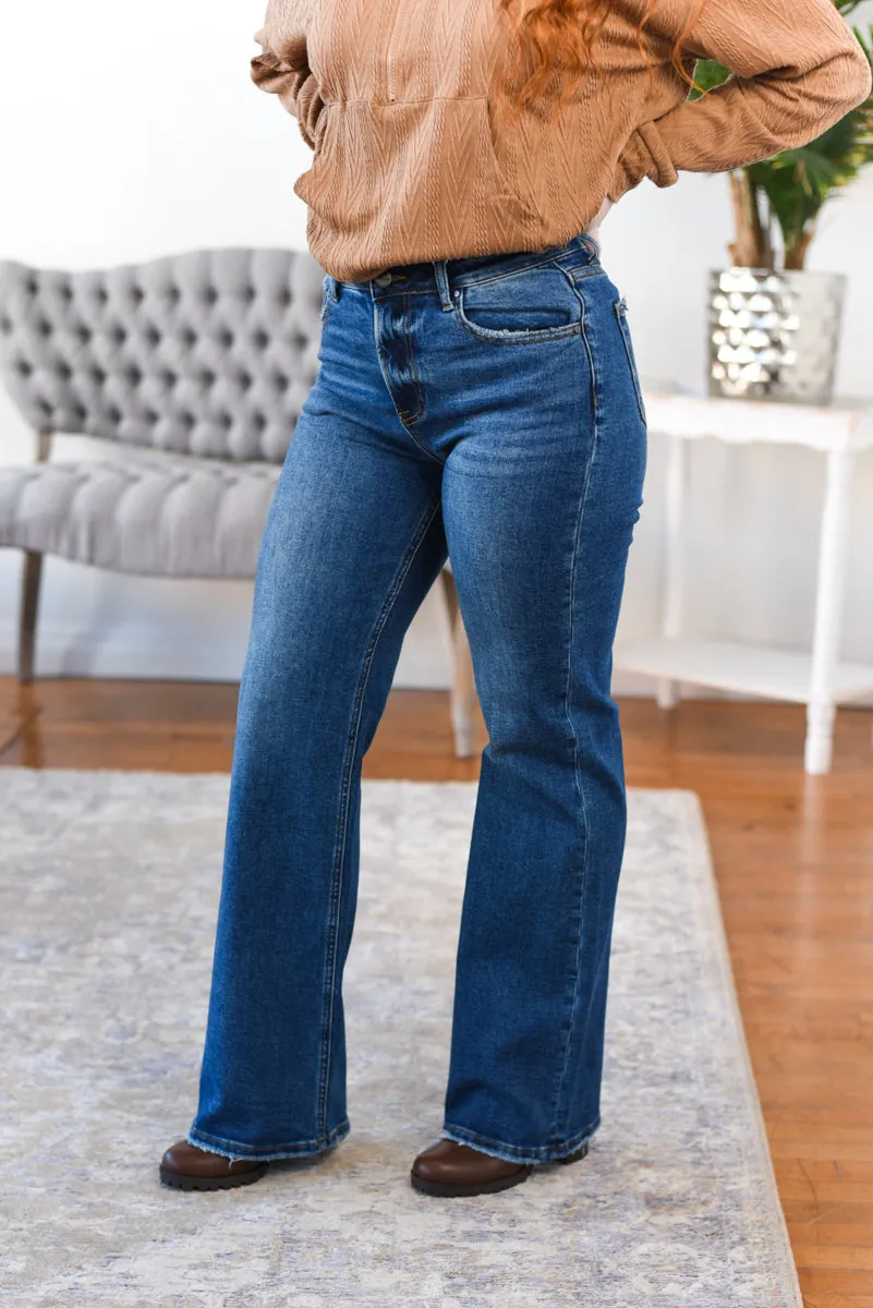 Kendall High-Rise Straight Leg Risen Jeans